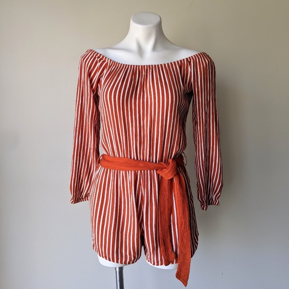 🌼 Forever 21 Striped Off-the-Shoulder Belted Romper - Picture 2 of 6